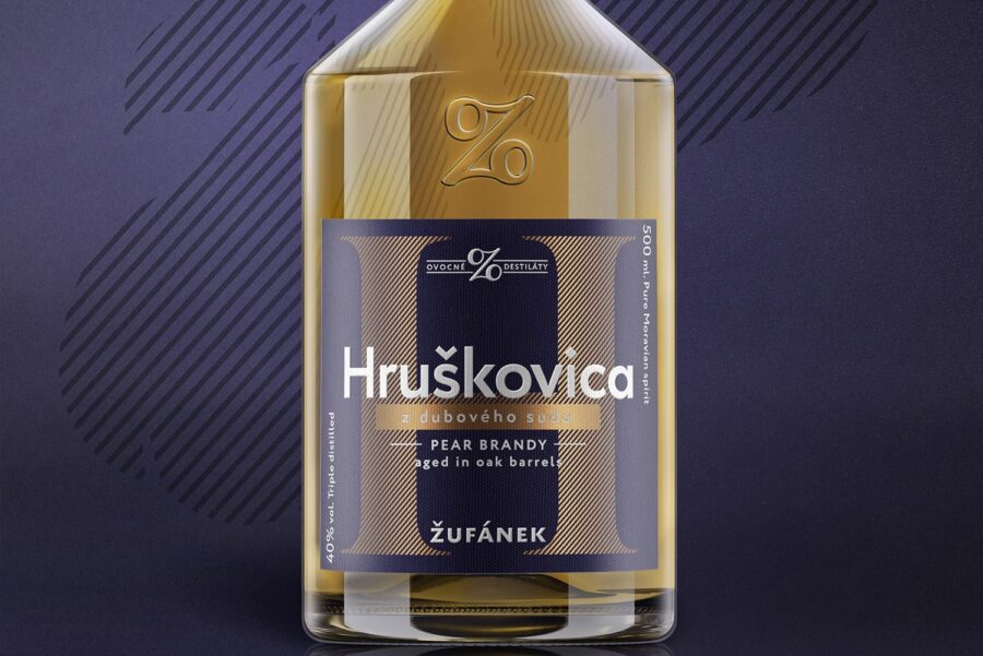 Hruškovica z dubového sudu