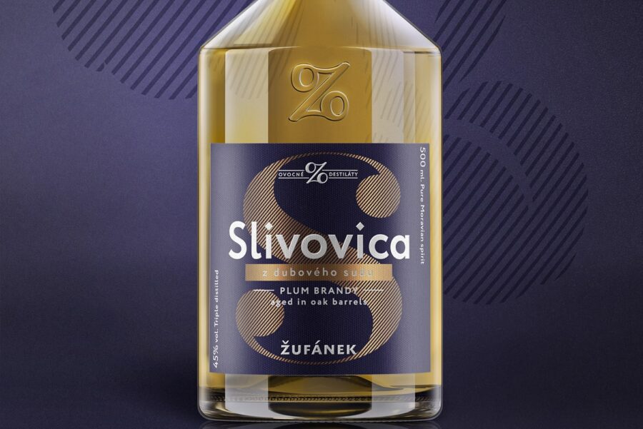 Slivovica z dubového sudu